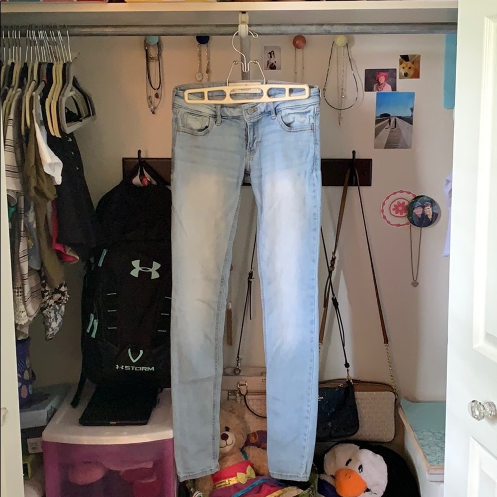 Hollister light wash skinny jeans